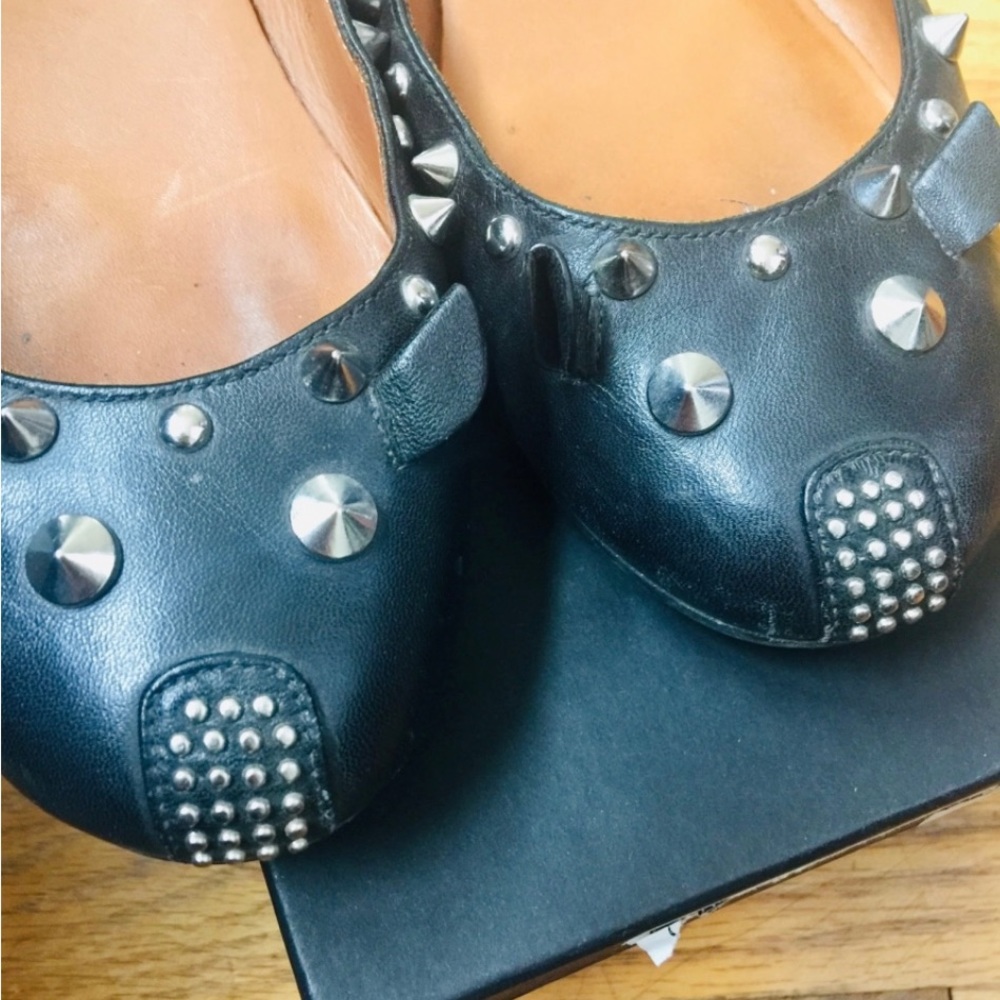 Marc Jacobs Mouse Stud Flat